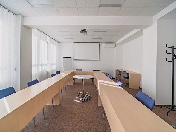 Pronájem kanceláře 260 m² - foto 2