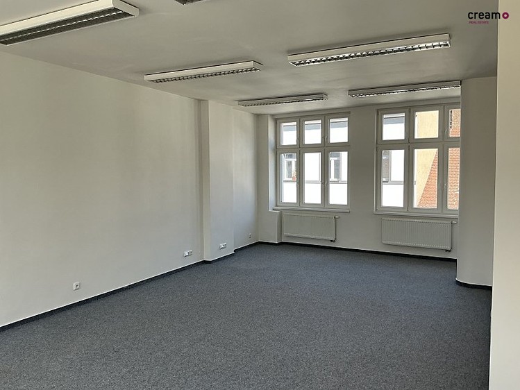Pronájem kanceláře 45 m² - foto 4