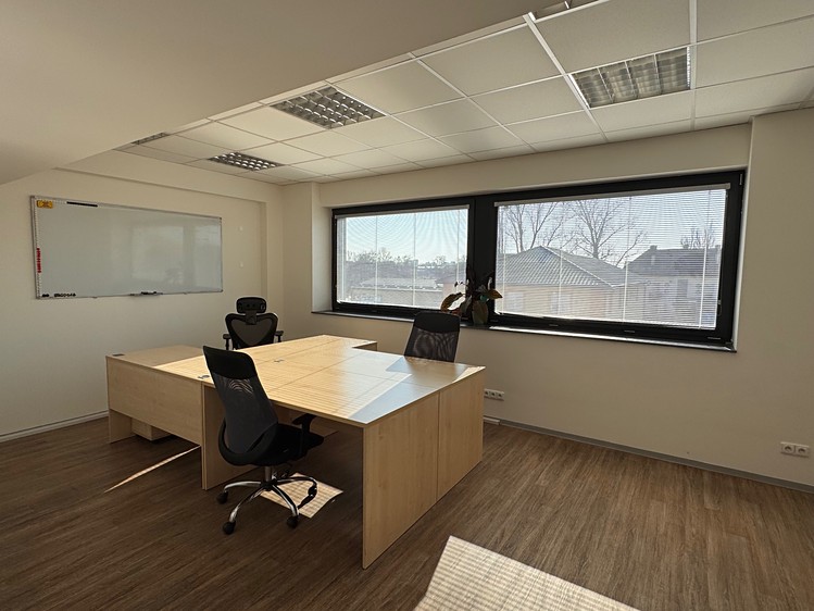 Pronájem kanceláře 575 m² - foto 6