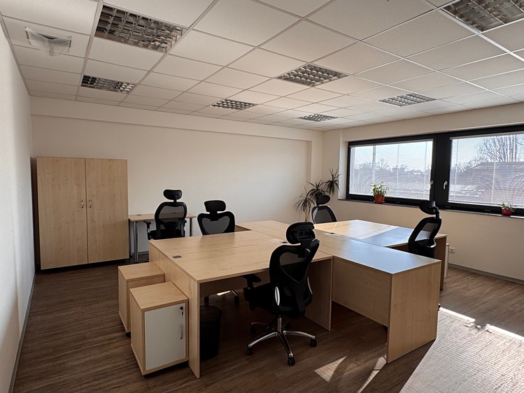 Pronájem kanceláře 575 m² - foto 5