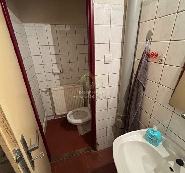 Pronájem kanceláře 12 m² - foto 4