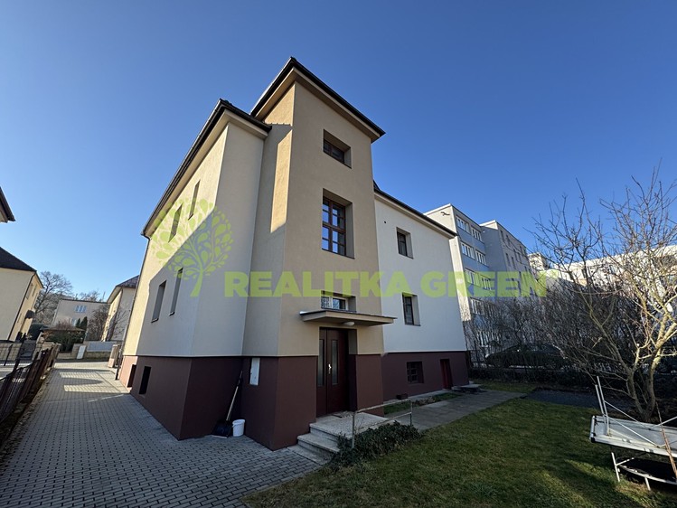 Pronájem komerční nemovitosti 110 m² - foto 2