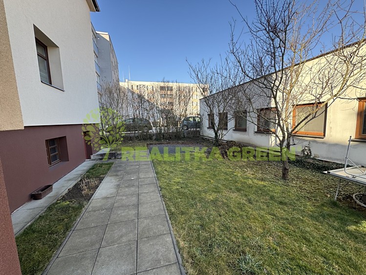 Pronájem komerční nemovitosti 110 m² - foto 3