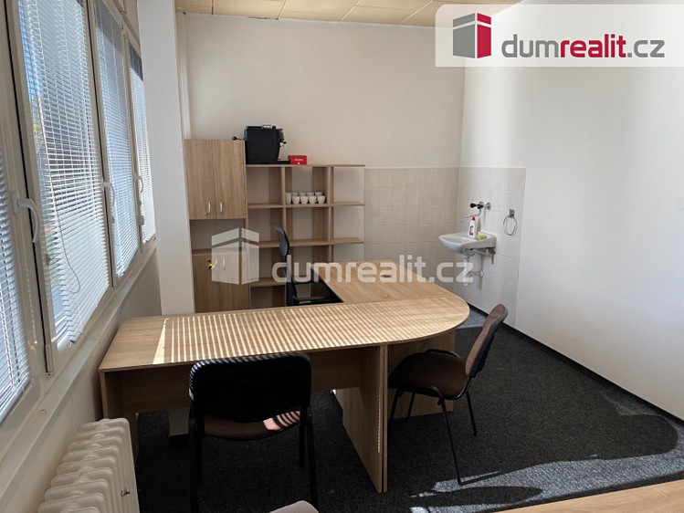 Pronájem kanceláře 26 m² - foto 3