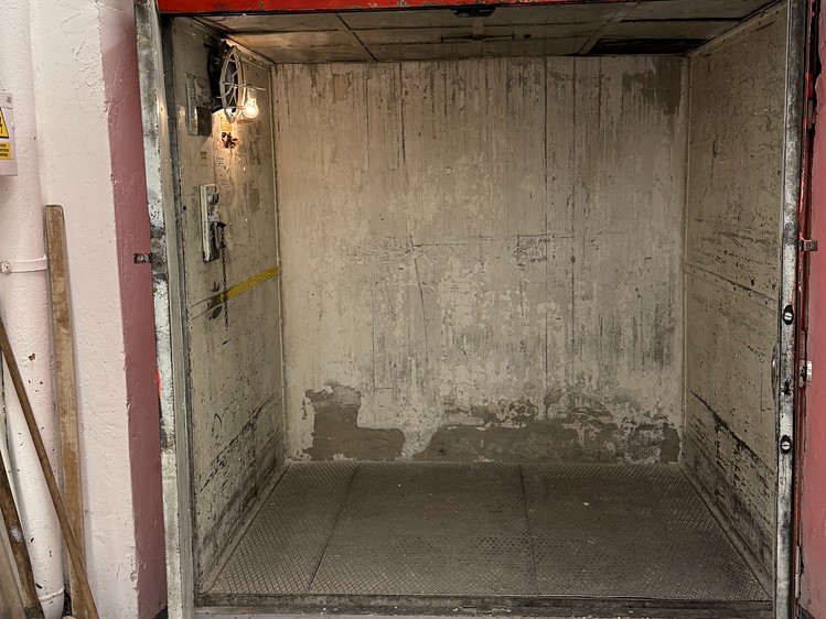 Pronájem skladového prostoru 1 300 m² - foto 5