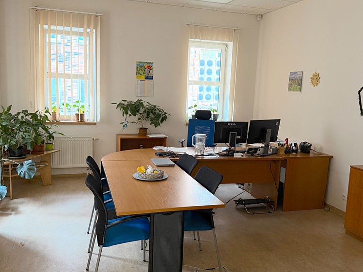 Pronájem kanceláře 273 m² - foto 2