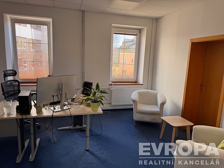 Pronájem kanceláře 74 m² - foto 3
