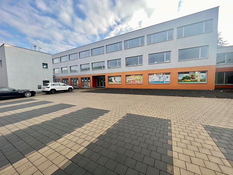 Pronájem kanceláře 230 m² - foto 7