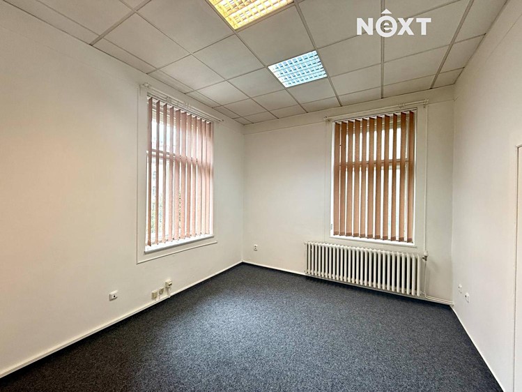 Pronájem kanceláře 36 m² - foto 4