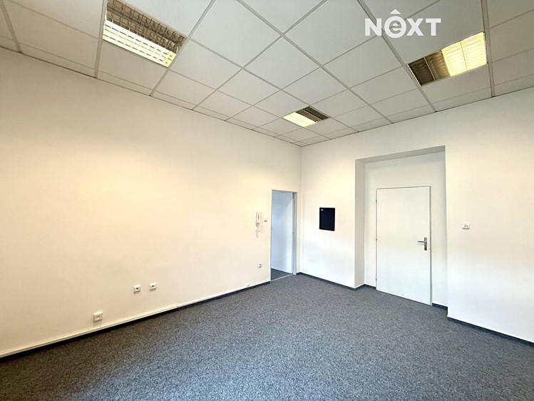 Pronájem kanceláře 36 m² - foto 5