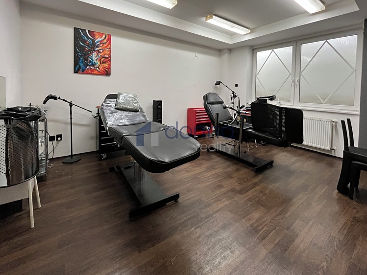 Pronájem obchodního prostoru 139 m² - foto 2