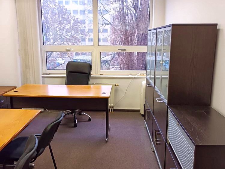 Pronájem kanceláře 18 m² - foto 2