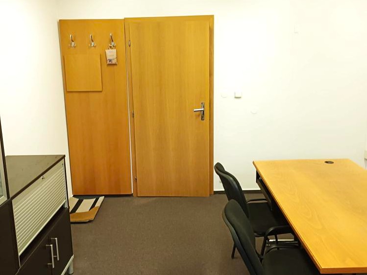 Pronájem kanceláře 18 m² - foto 5