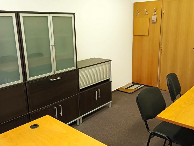 Pronájem kanceláře 18 m² - foto 6
