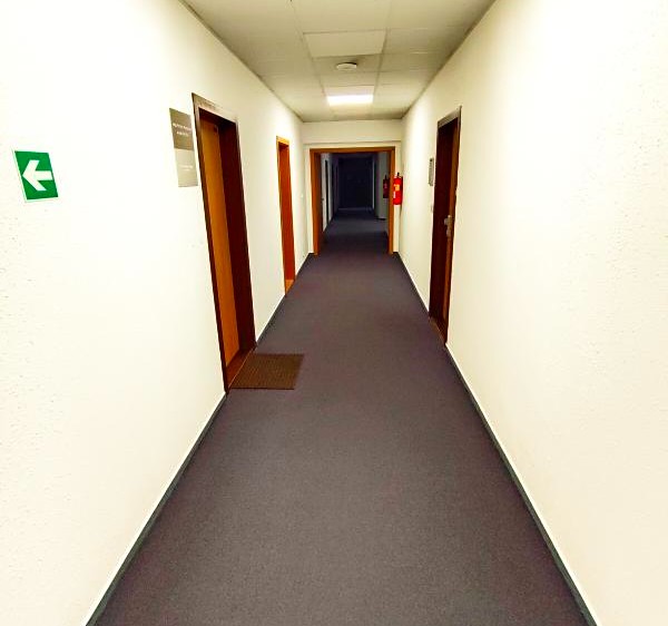 Pronájem kanceláře 18 m² - foto 8