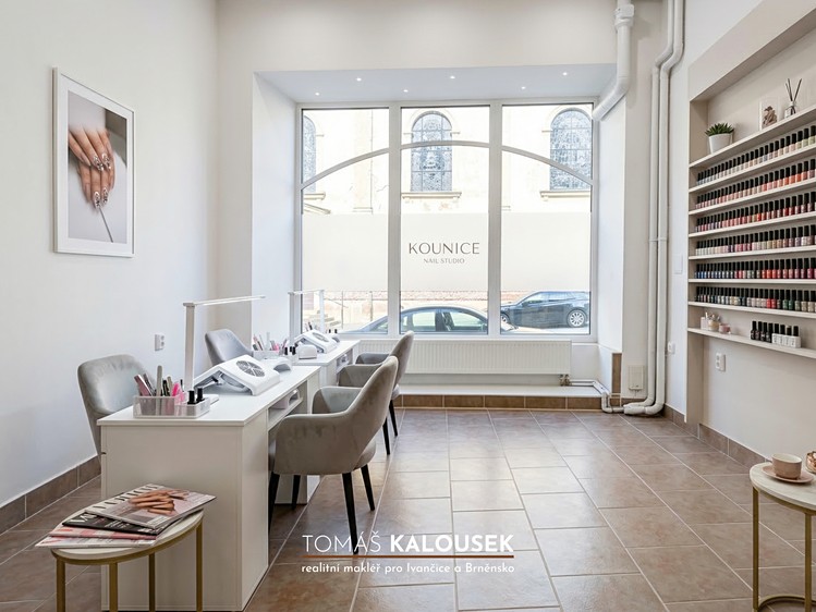 Pronájem obchodního prostoru 22 m² - foto 3
