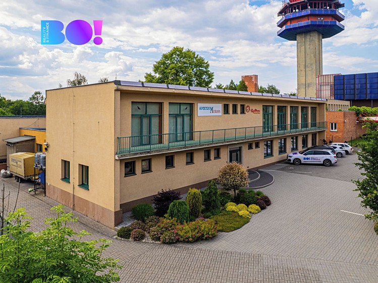 Pronájem kanceláře 95 m² - foto 8
