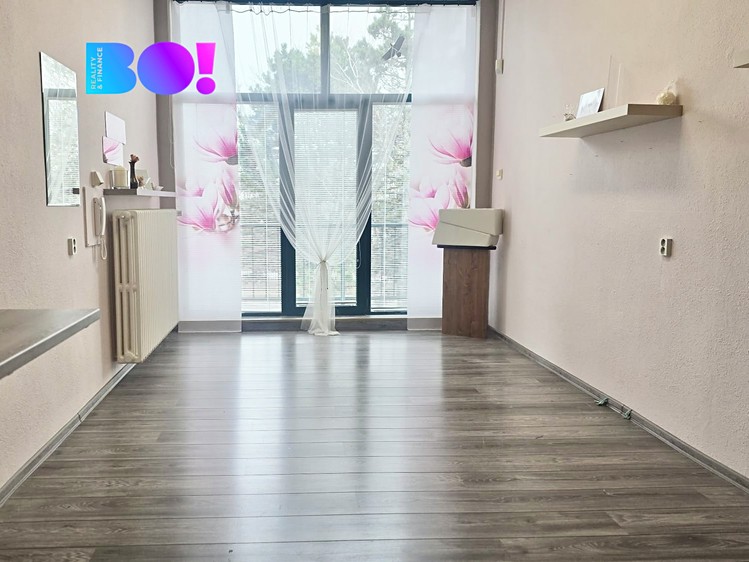 Pronájem kanceláře 190 m² - foto 4