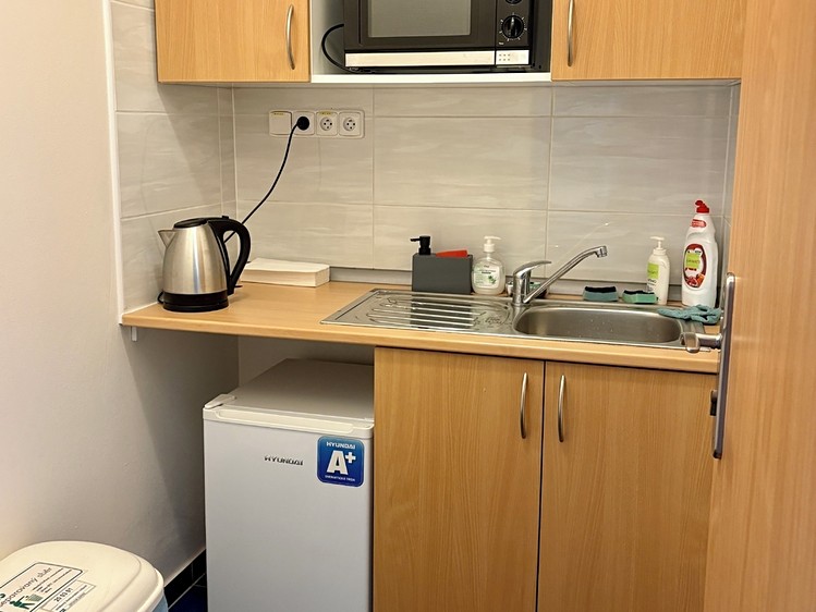 Pronájem kanceláře 20 m² - foto 6