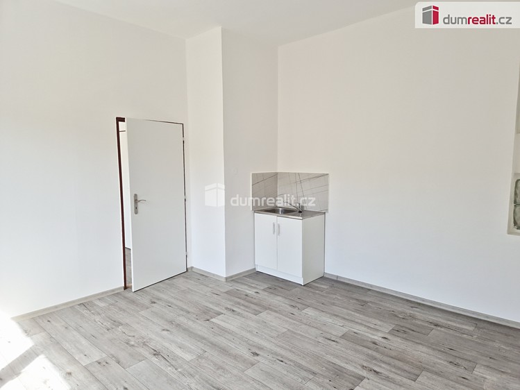 Pronájem komerční nemovitosti 31 m² - foto 3