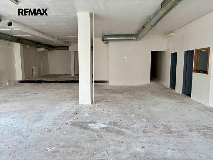 Pronájem obchodního prostoru 208 m² - foto 3