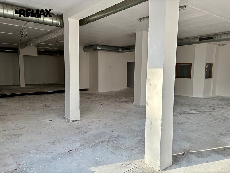 Pronájem obchodního prostoru 208 m² - foto 4