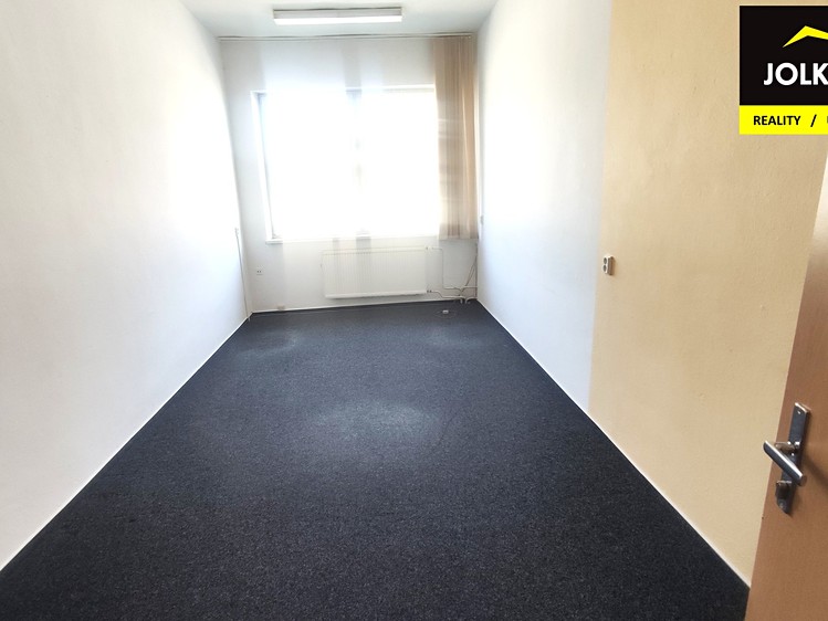 Pronájem kanceláře 250 m² - foto 8