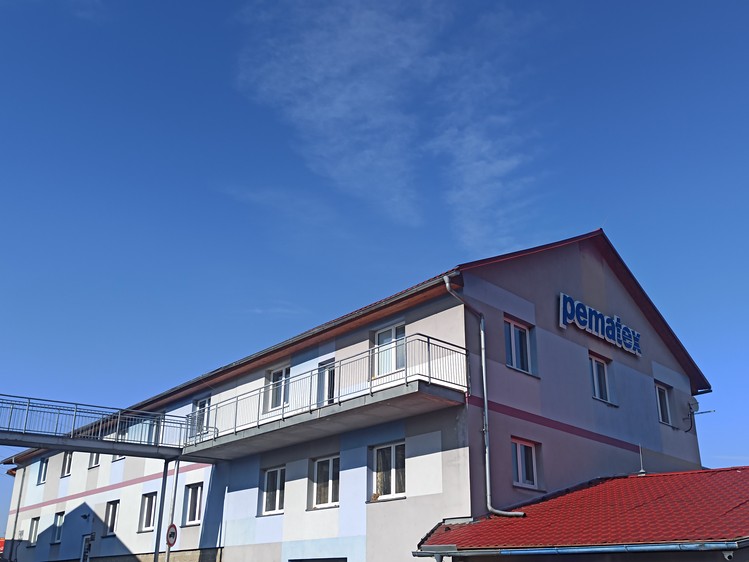 Pronájem skladového prostoru 2 470 m² - foto 1