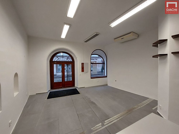Pronájem obchodního prostoru 50 m² - foto 8