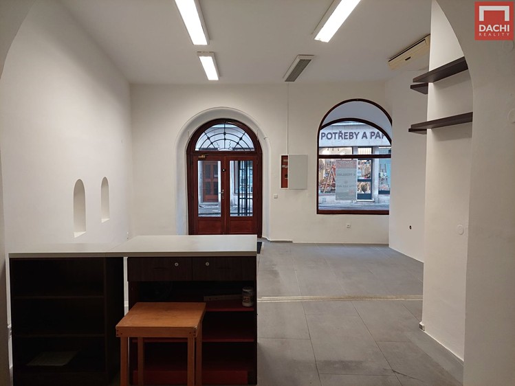 Pronájem obchodního prostoru 50 m² - foto 7