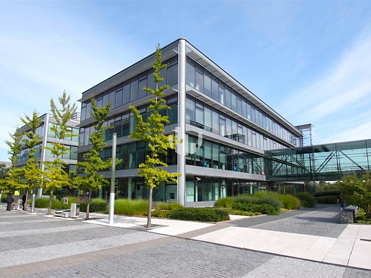 Pronájem kanceláře 1 057 m² - foto 1