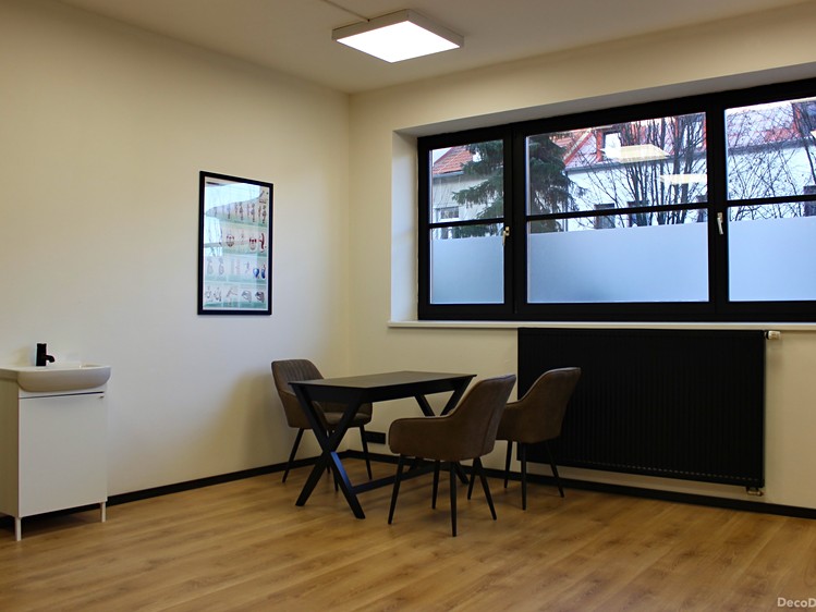 Pronájem kanceláře 250 m² - foto 2