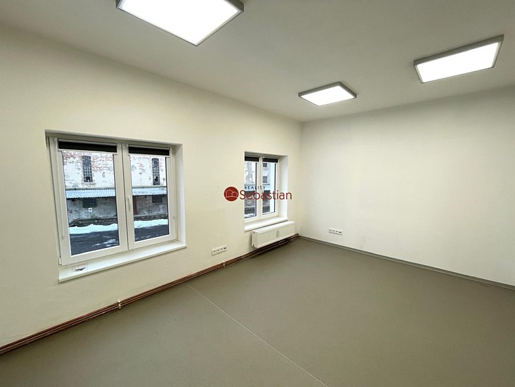 Pronájem kanceláře 26 m² - foto 4