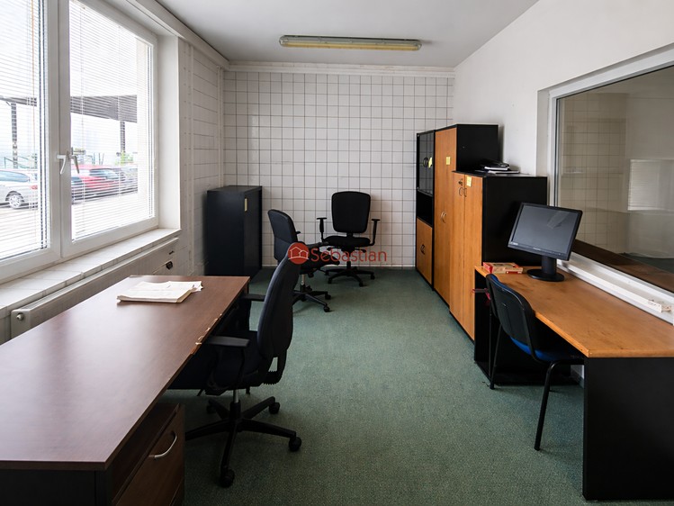 Pronájem výrobní haly, prostoru 1 930 m² - foto 7