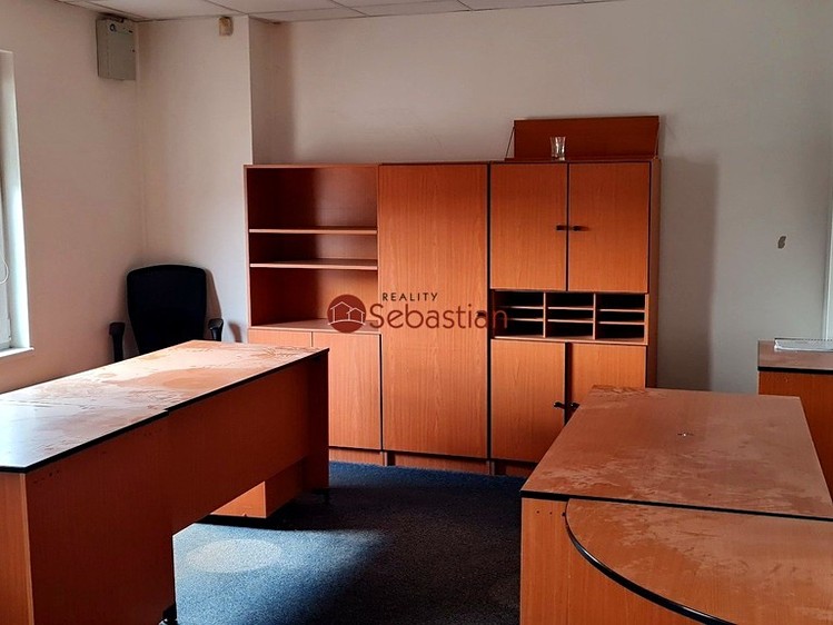 Pronájem kanceláře 50 m² - foto 4