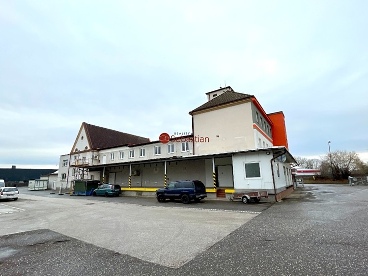 Pronájem skladového prostoru 170 m² - foto 1