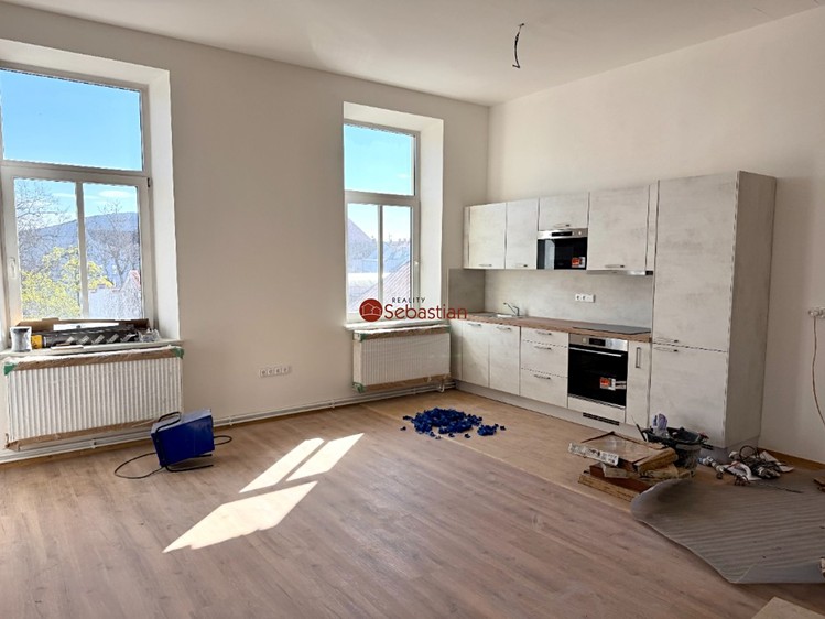 Pronájem kanceláře 106 m² - foto 3