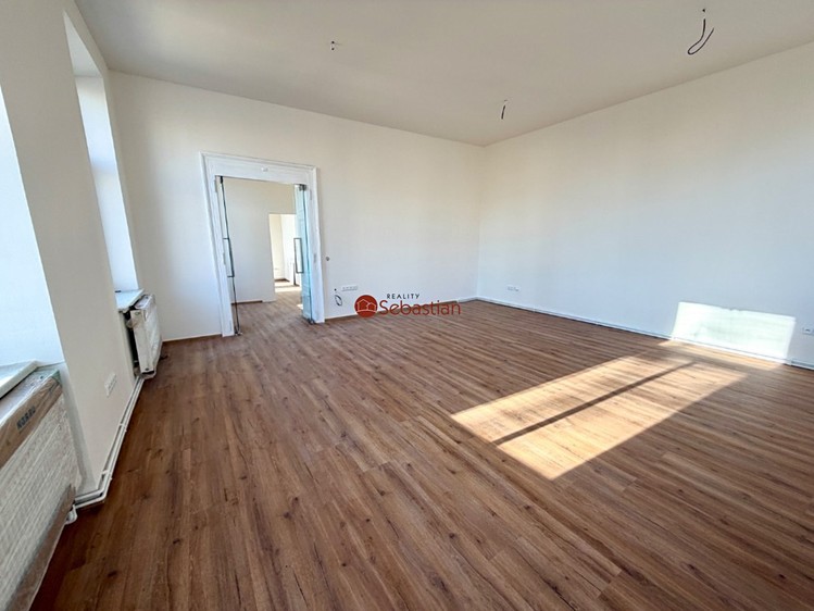 Pronájem kanceláře 106 m² - foto 6