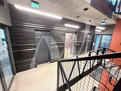 Pronájem kanceláře 700 m² - foto 8