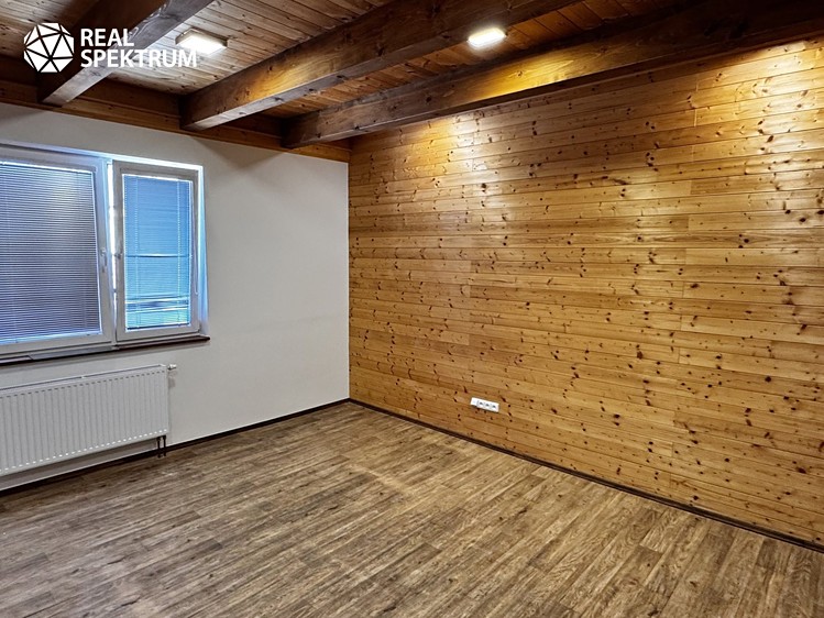 Pronájem kanceláře 125 m² - foto 4