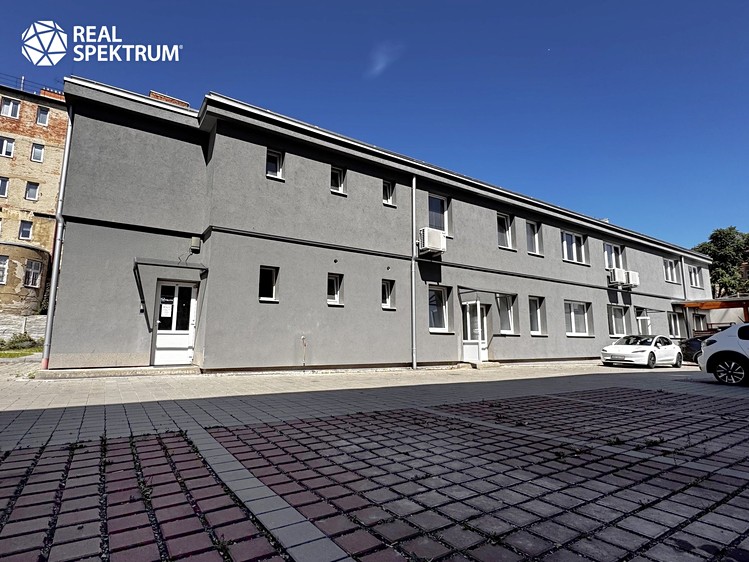 Pronájem kanceláře 125 m² - foto 7
