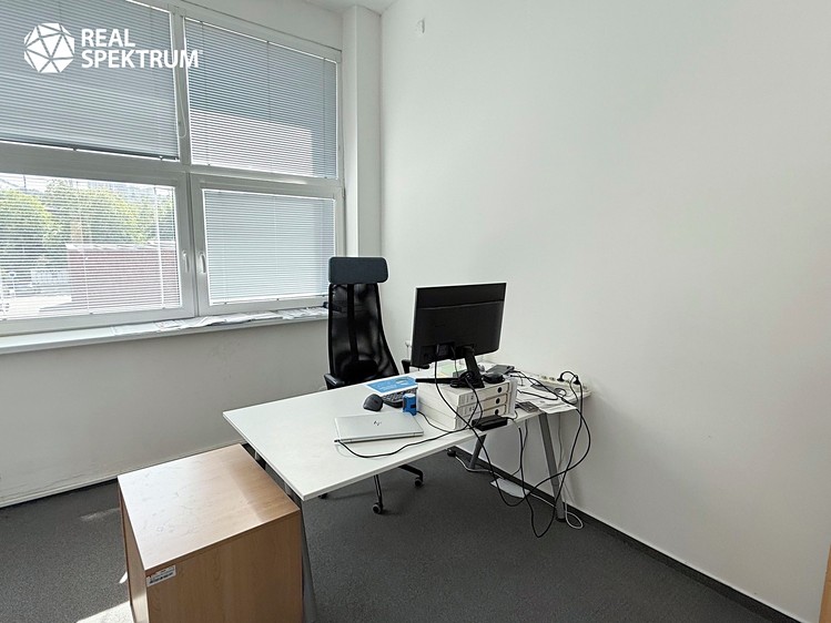 Pronájem kanceláře 54 m² - foto 2