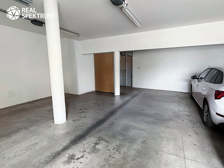 Pronájem kanceláře 100 m² - foto 7