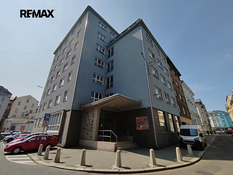 Pronájem kanceláře 38 m² - foto 8