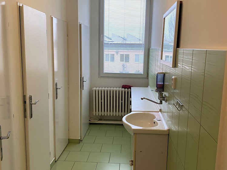 Pronájem kanceláře 36 m² - foto 5