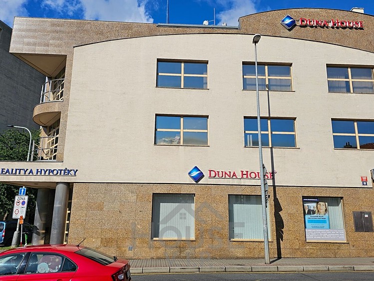 Pronájem kanceláře 65 m² - foto 8