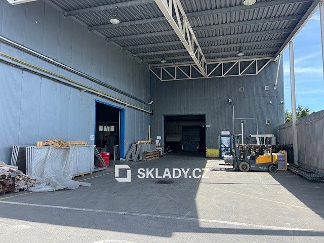 Pronájem skladového prostoru 450 m² - foto 1