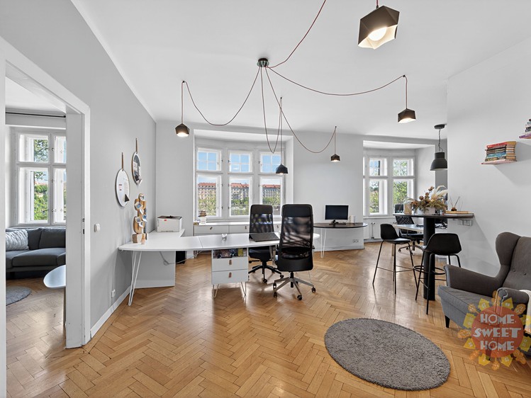 Pronájem kanceláře 141 m² - foto 1