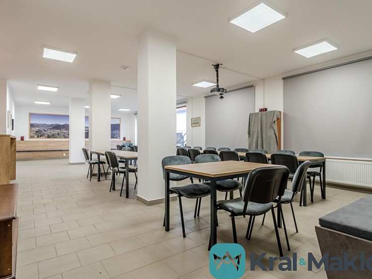 Pronájem obchodního prostoru 120 m² - foto 2