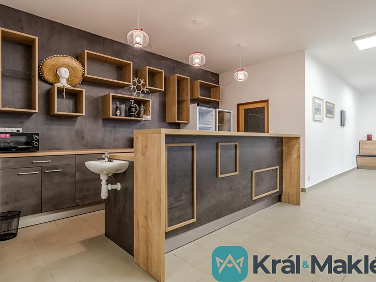 Pronájem obchodního prostoru 120 m² - foto 4
